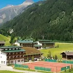 Defereggental & Hotel Sankt Veit in Defereggen