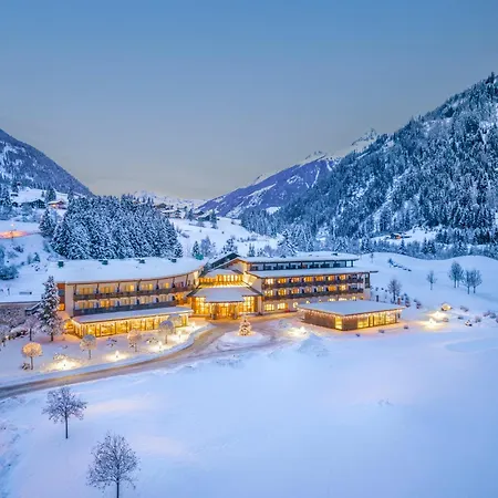 Hotel Defereggental & 4*
